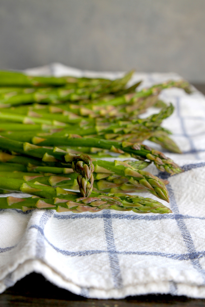 lemony roasted asparagus