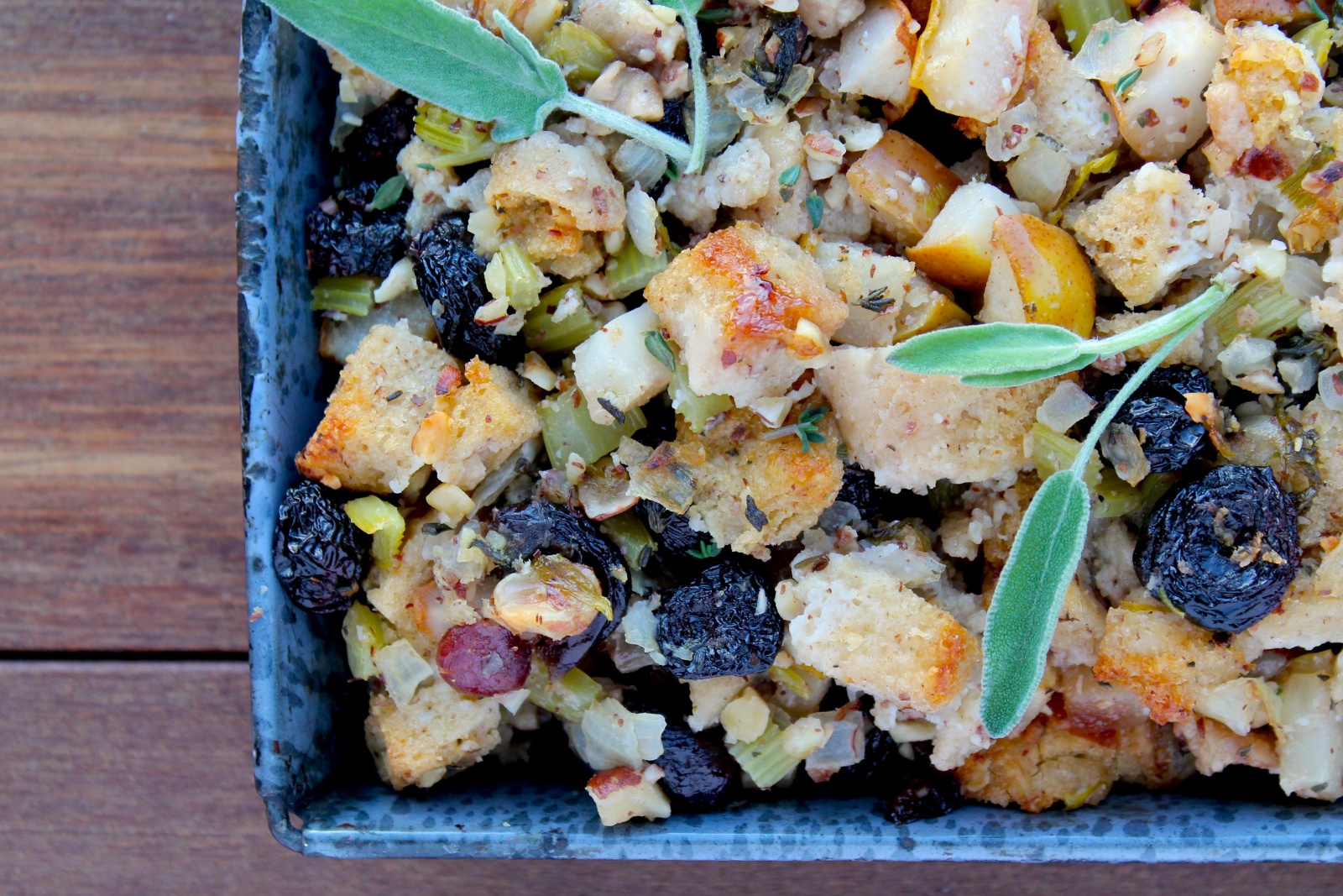 gluten-free sourdough stuffing (dressing) with cherries, pears & hazelnuts