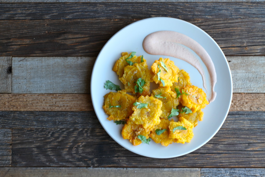 garlic tostones with chipotle aioli