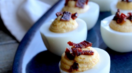 Deviled Eggs with Candied Bacon