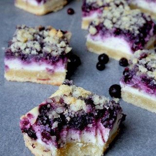 blueberry cheesecake bars
