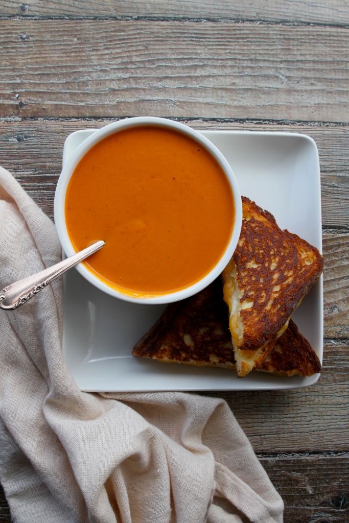 roasted pepper tomato soup