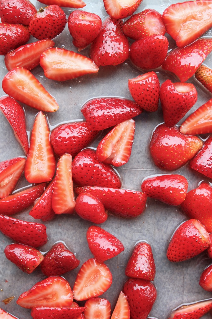 honey roasted strawberries 