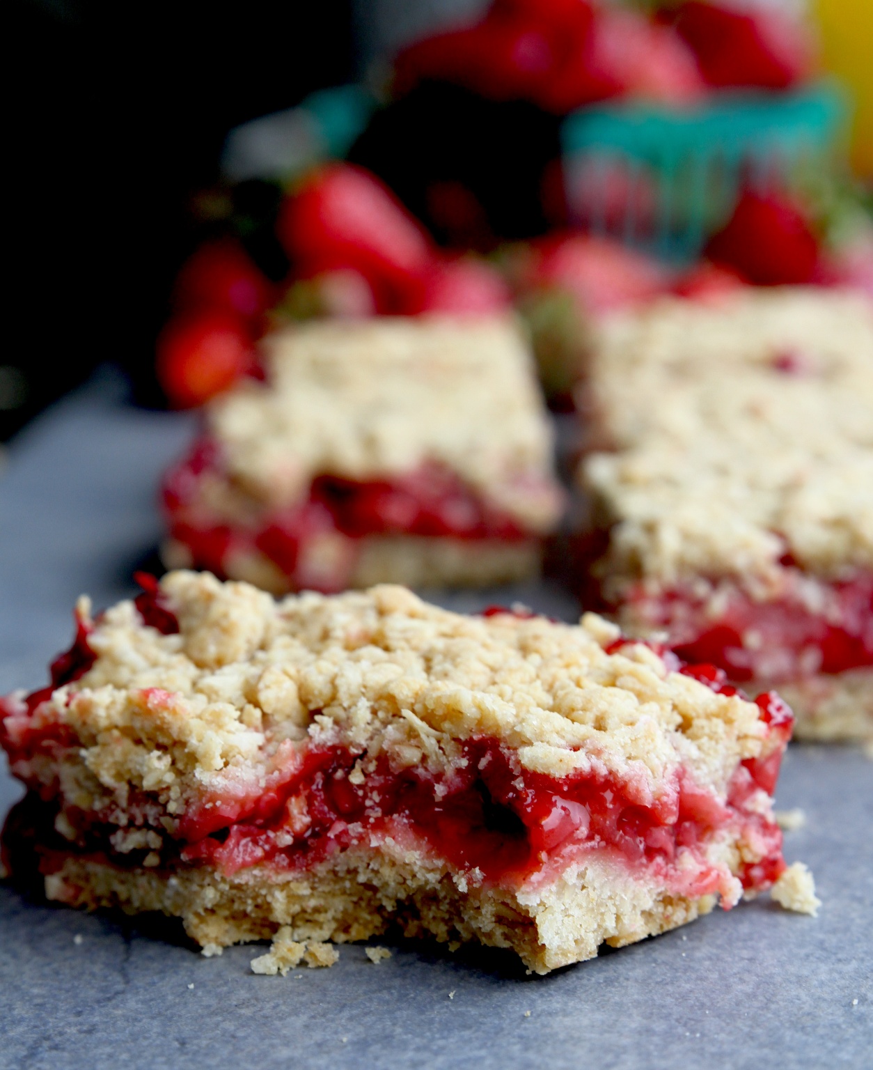 strawberry oatmeal bars glutenfree, eggfree, nutfree zenbelly