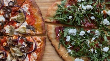 gluten-free pizza crust (the absolute best)